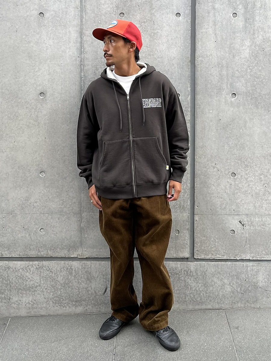 Standard California Easy Corduroy Pants delivery